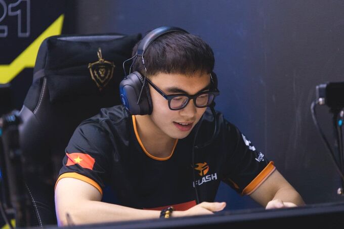 Following in Yiwei's footsteps, ProE joins the army 